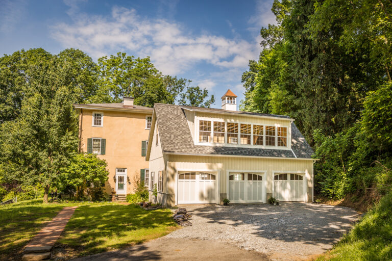 2-story 3-car garage